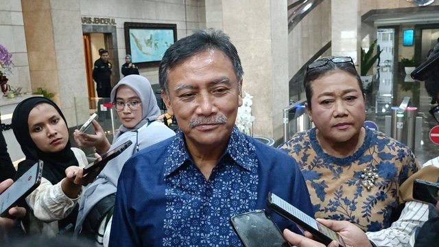 Dewan Pakar Partai Demokrat, Andi Malarangeng menyarankan perbaikan Pilkada Langsung.