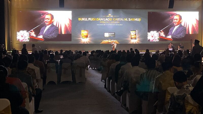 Peluncuran buku M Sarmuji, Sekjen DPP Partai Golkar.